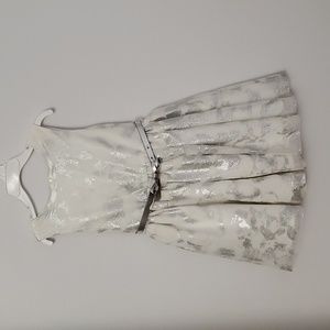 The children's place girls metallic dress ivery/silver size 5